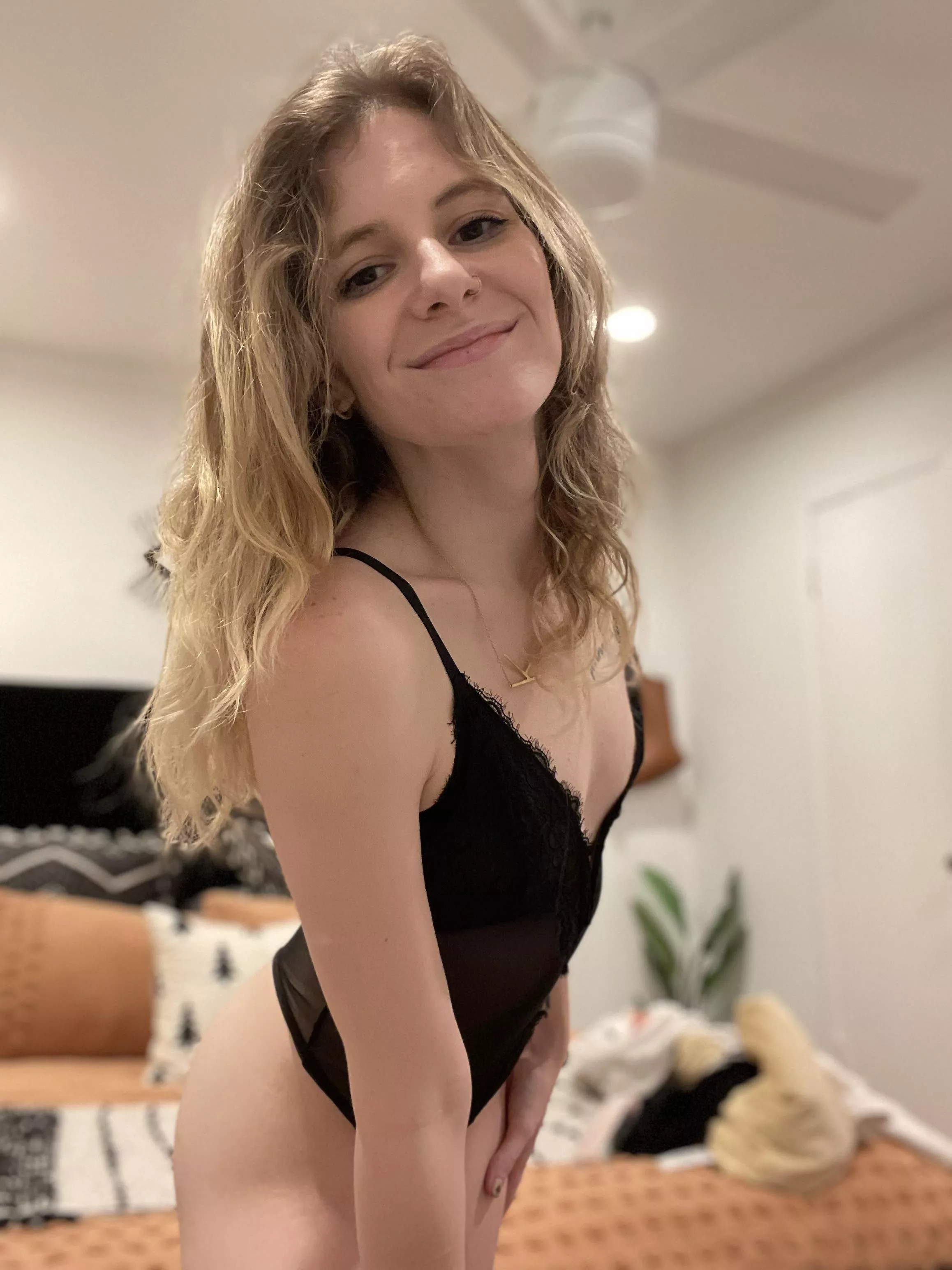 I love you like a love song baby 💋 posted by lessivs