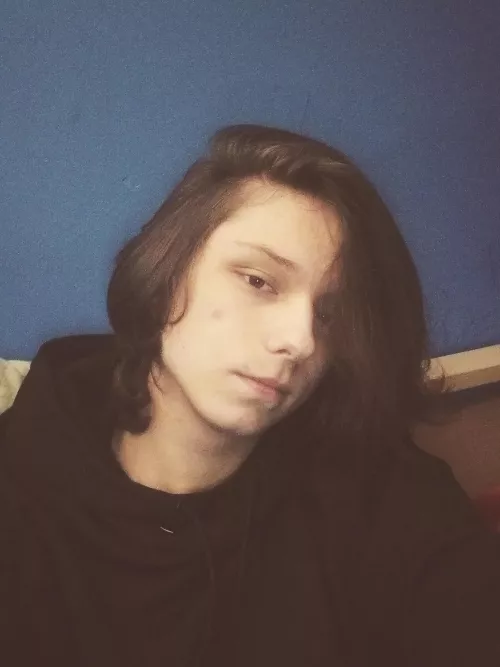 I may not be as pretty as some of the people here, but I'm trying TwT by I_Lov3_S4tan