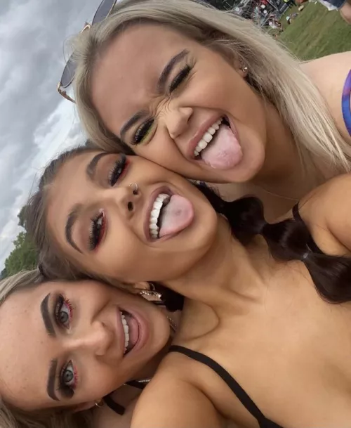 I miss festival season by Freaky-Hombre