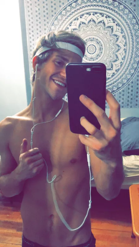 I miss my long hair :(( by curiouslynoah