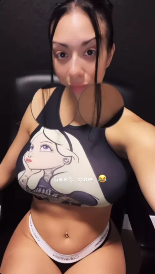 I miss Yesenia Perez private snapchat. It was golddd. by thebest_786