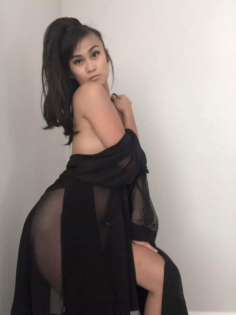 I miss you.. 😘 posted by sunshinesina