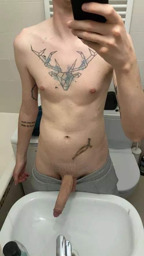 I need a boy who take me balls deep by Tommy_dix