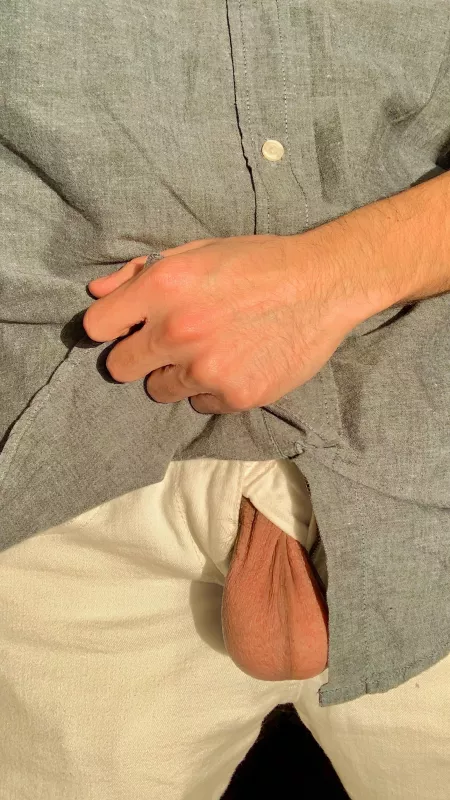 🔥😳 I need a bro to rub them or kiss them 🤤 what would you do? by BigcummerNL