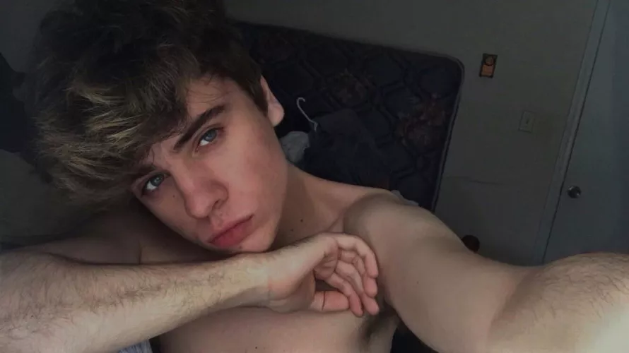 I need a haircut 😭 by BananaDependent7538