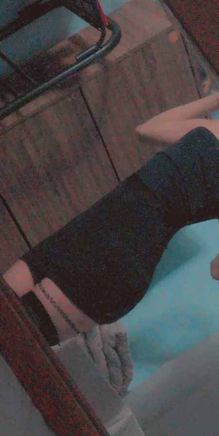 I need a hug >. < by Mrfemboysell