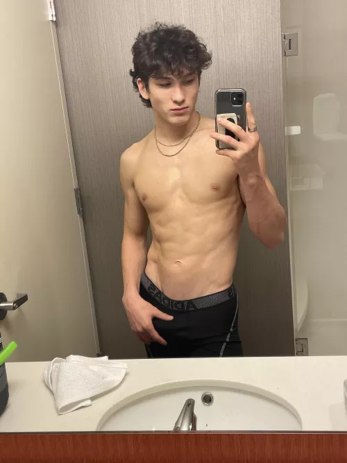 I need a new workout partner🤔 by allnight714