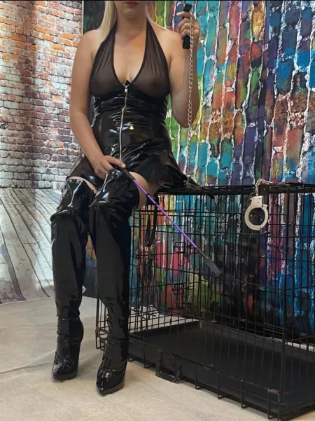 I need a volunteer… 🥵🥵 by GoddessLolaLou