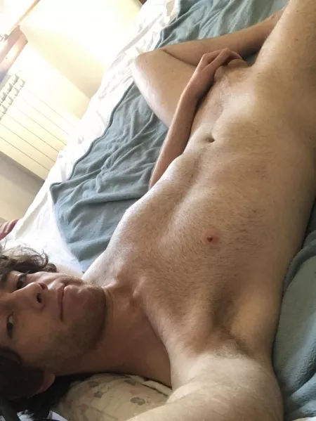 I need cuddles 🥰 by ManzolinDiFior