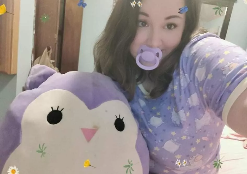 I need help going into little space 🥺 I just had a really bad panic attack and I'm still anxious posted by chubbysweetpeaa