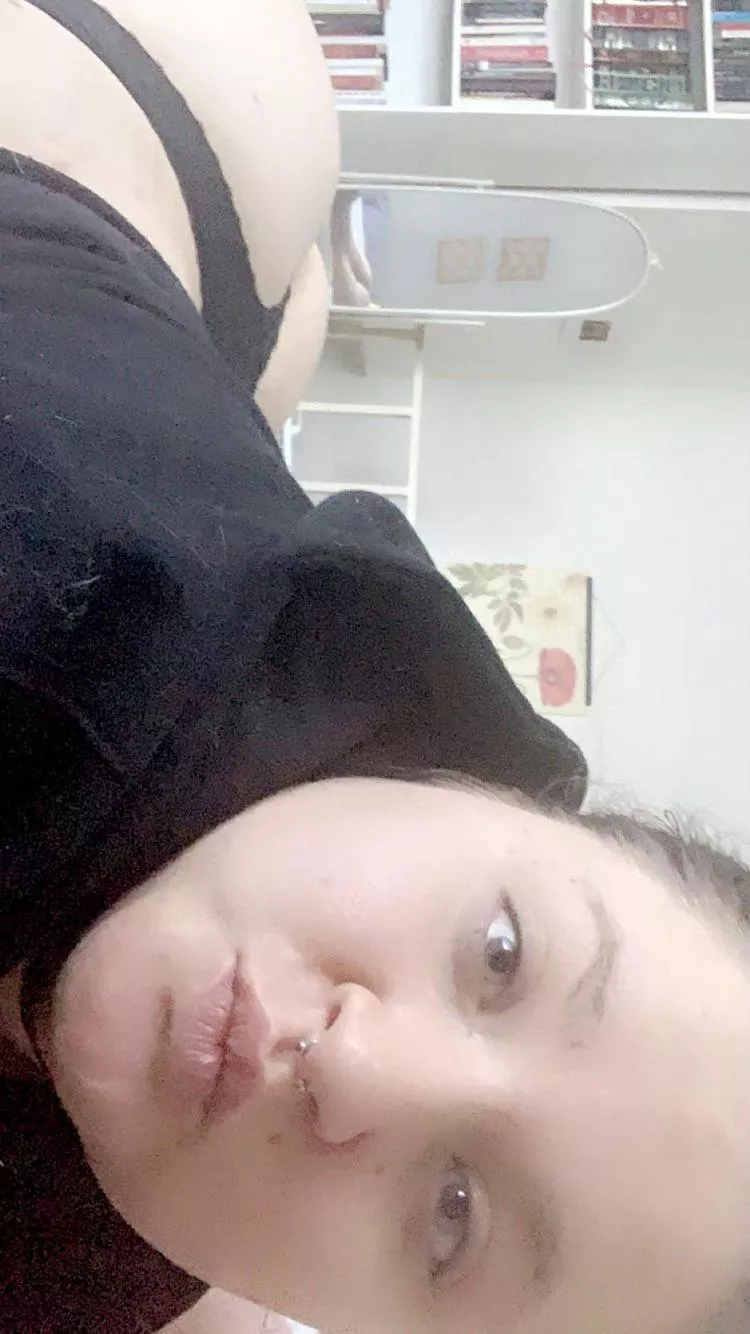 I need my teen pussy clapped ASAP 🥵 posted by sylvia_rey69