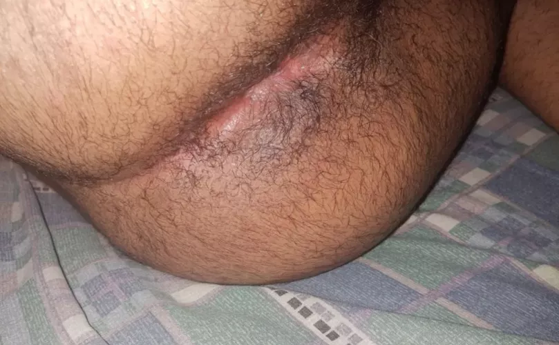 I need my virgin asshole to be fucked very hard by SrRojoAr
