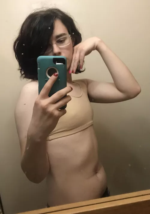 I need some friends to compliment me. And a little something more too UwU by SpoopyTr4ns