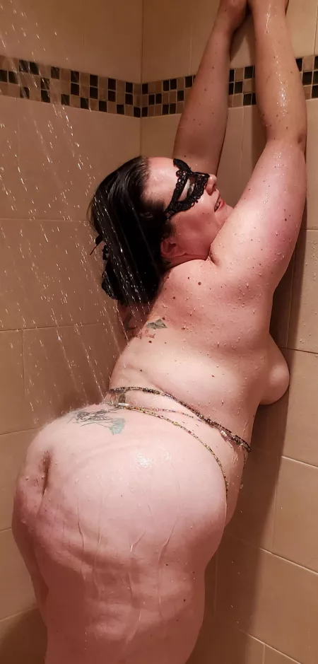 I need some help reaching some places... would you?? by SavannahShad0w