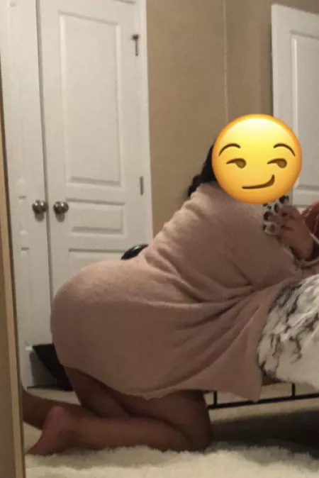 I need someone to cum fill me up while i stay in this position 😩🤤💦 by unforgettable-xo