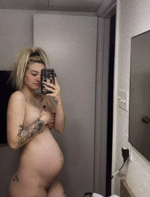 I need someone to do this to me again😩 by SheepherderOnly8912