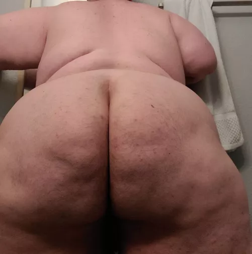 I need someone to eat this cake by PolarBearChub