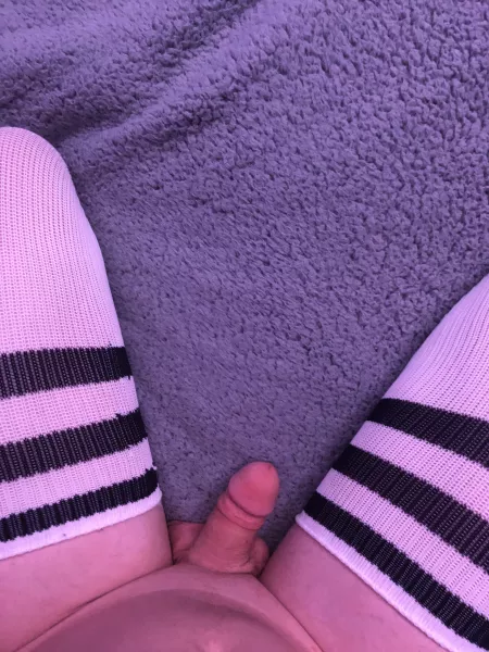 I need someone to help me 🥺 by Fuzzy_lover