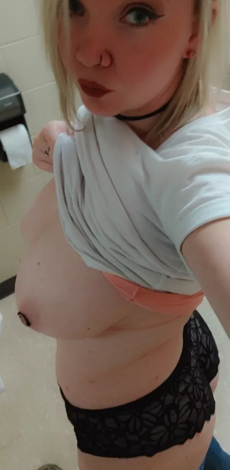 I need to be played with by fionaraeof