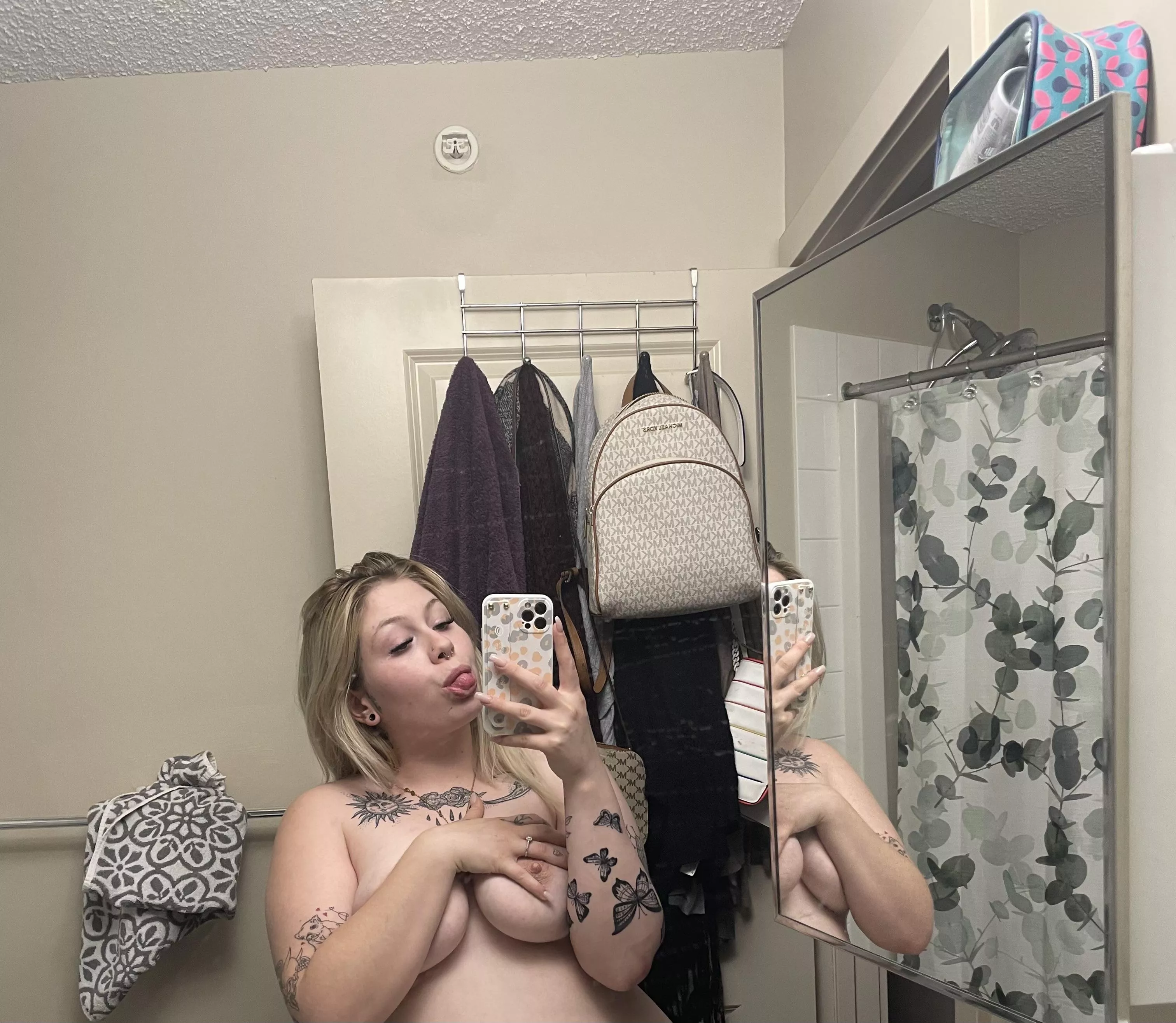 I need to be spoiled by a Daddy with a big dick please 😍❤️🤍❤️ posted by Only-ivanalane