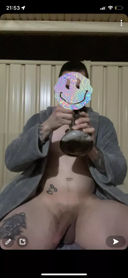 I need to clean my bong haha by CheekyAllan