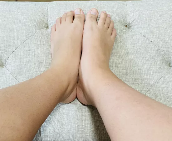 I need to lotion them🧴 by Daisy_YSIAD