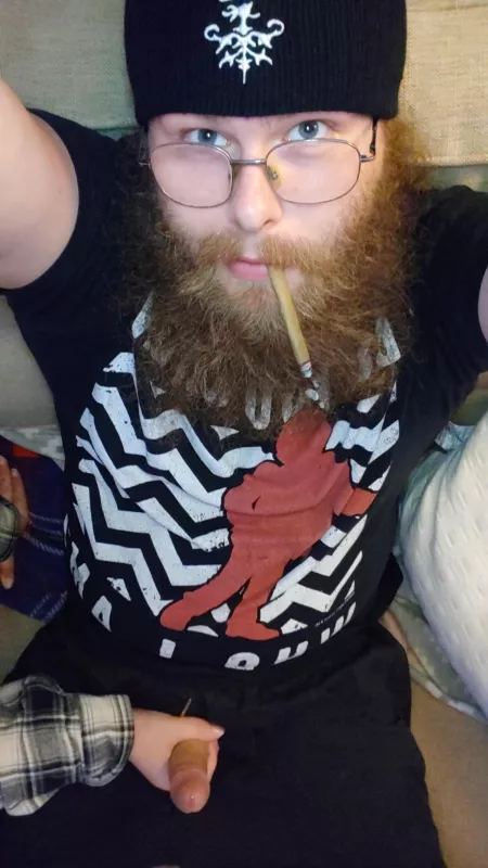 I only smoke Girl Blunts [m]+[f] if you're Vorin by Pissvagrant