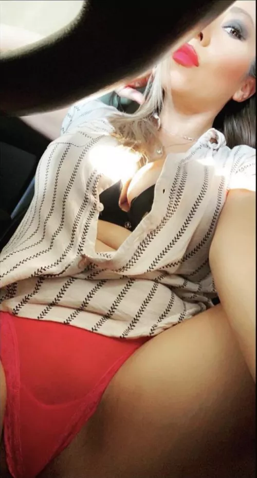 I promise no one will see us by trophyangel