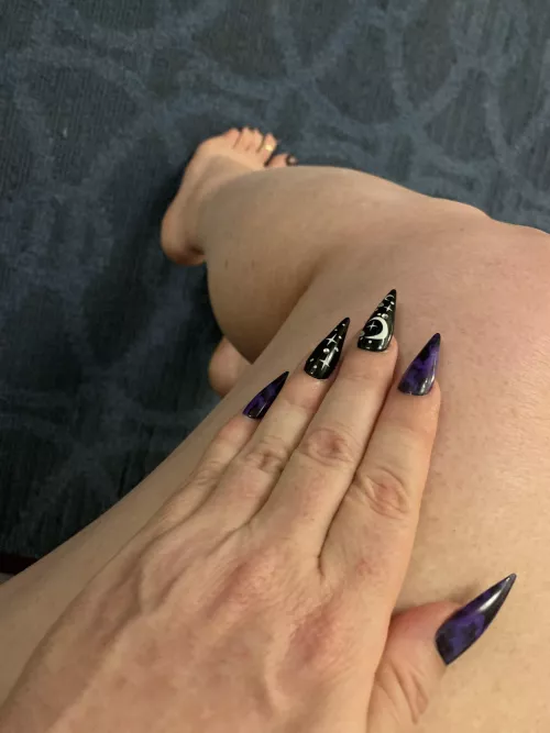 I put a spell on you and you’re mine 👻🎃😈💋 by sassysasha_808