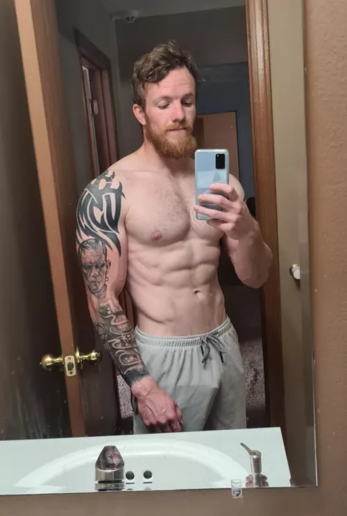 I put this on my tinder profile and someone said I needed underwear 😅 is it THAT noticeable? by stardew0631