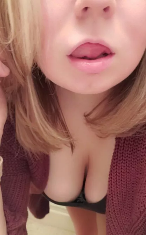 I really don't mind you looking by annonbon