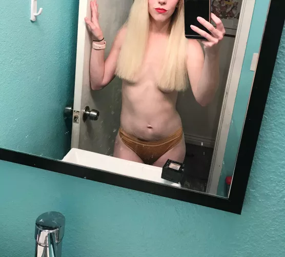 I really like how the angle is off just enough…I just wish I had cleaned my mirror first, lol. ❤️❤️❤️ by Danae-and-Thelo