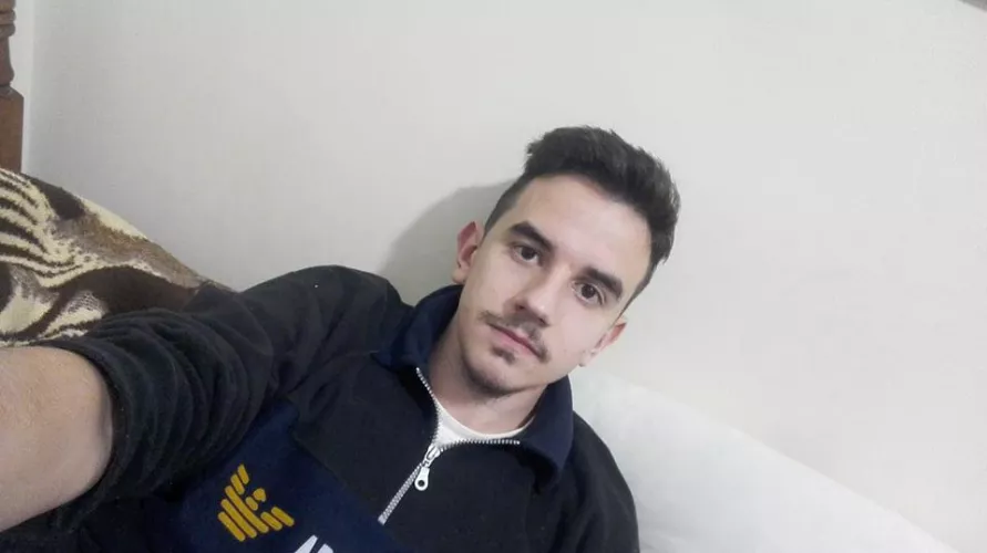 I really think my hair looks cool in this one! by Axaxou