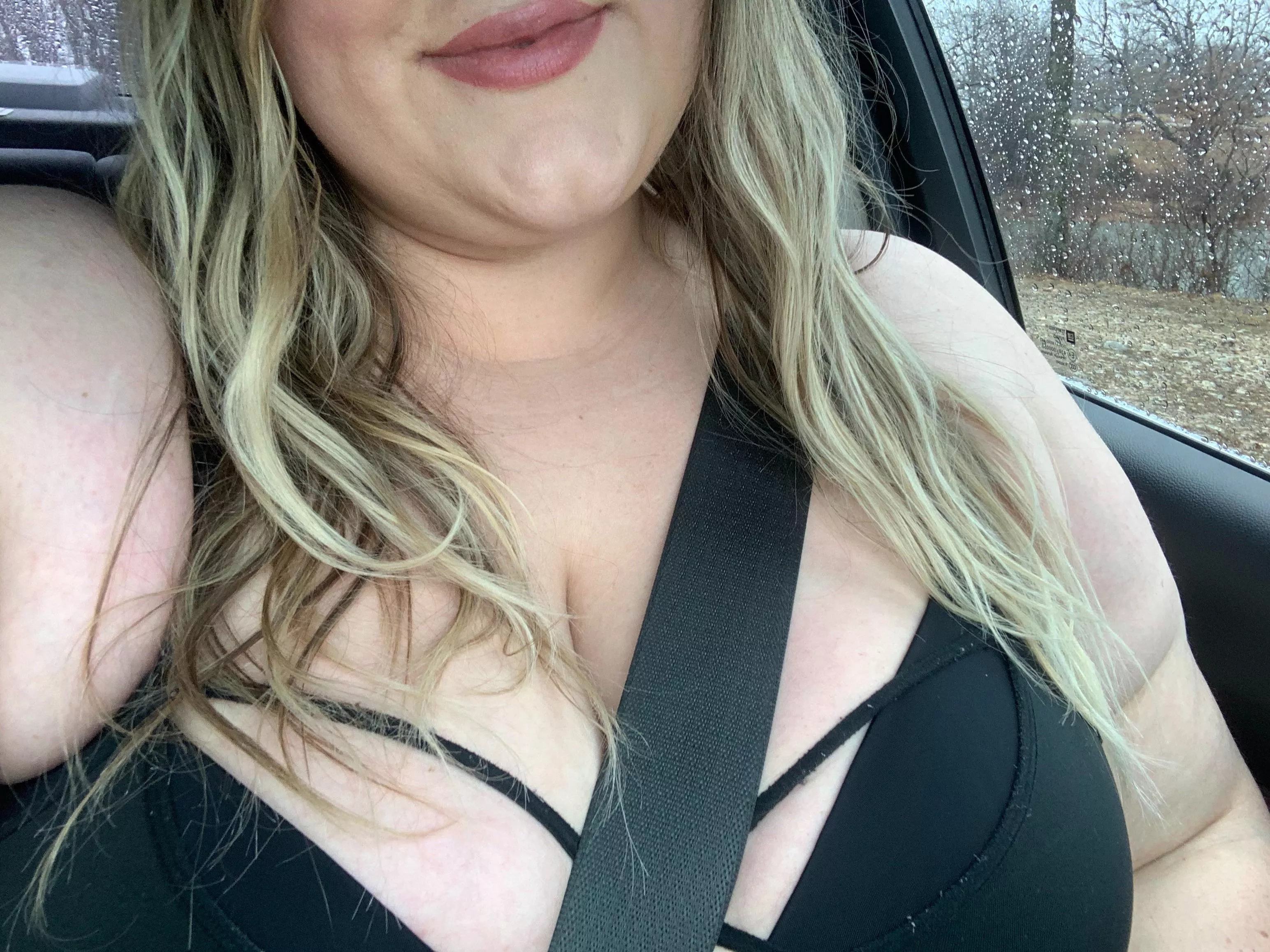 I remembered to wear my bra this time, but I still forgot the shirt 😅 posted by roxy334433