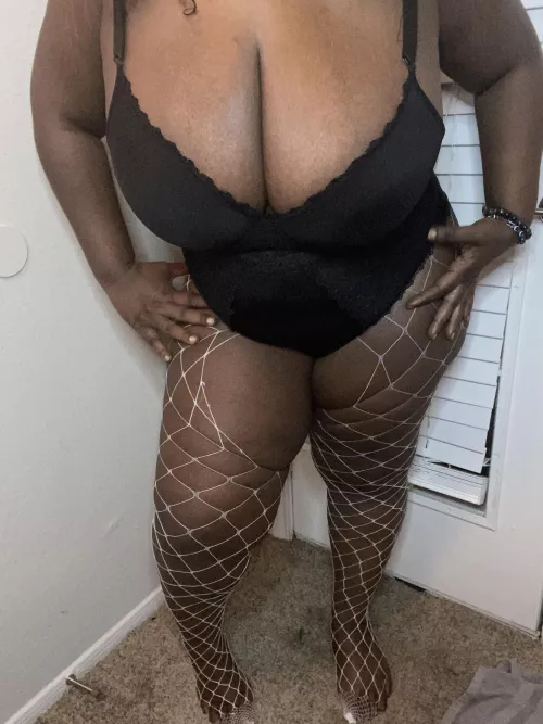 I ripped my fishnets…wanna finish ripping them off of me by Curvymya