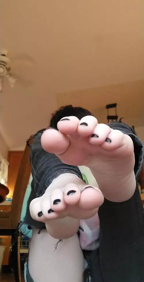 I see a red door and I want it, painted black~ (dms open) by feetiecutie