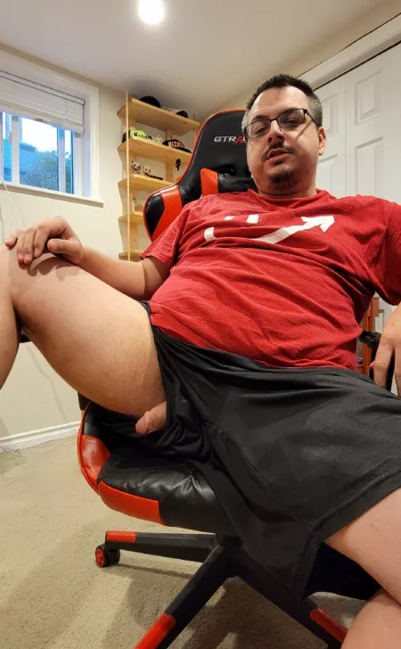 I seem to be having a bit of a clothing malfunction by FrostyTheTankMan