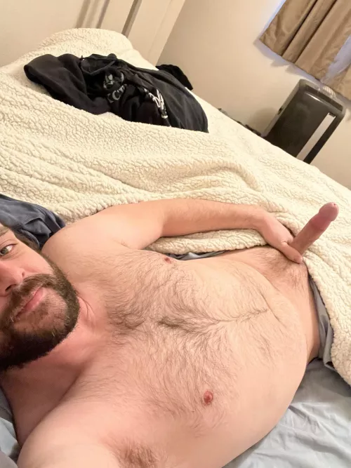 I should be sleeping, but I’m way too horny by Tjbouchard