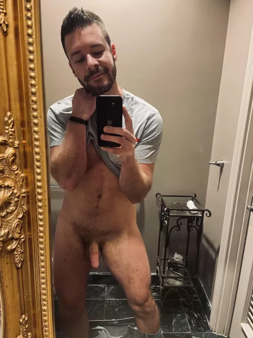 I should be working by maxyfofaxy