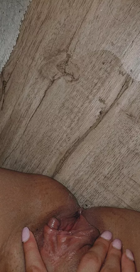 I squirted soo much by SprinklesOne3251