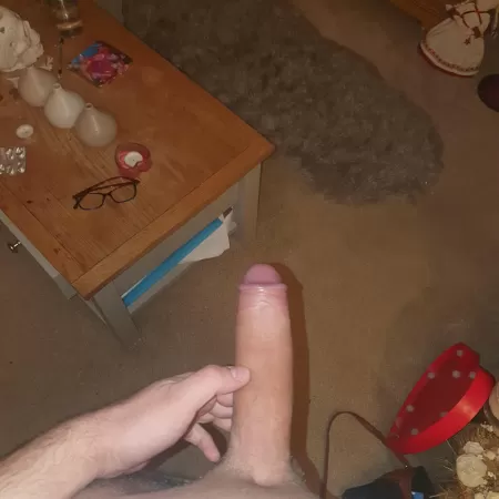 I started puberty very young, I was 7.5 inches at 16 and now 9 inches at 27, and it's very thick by Jameskeate