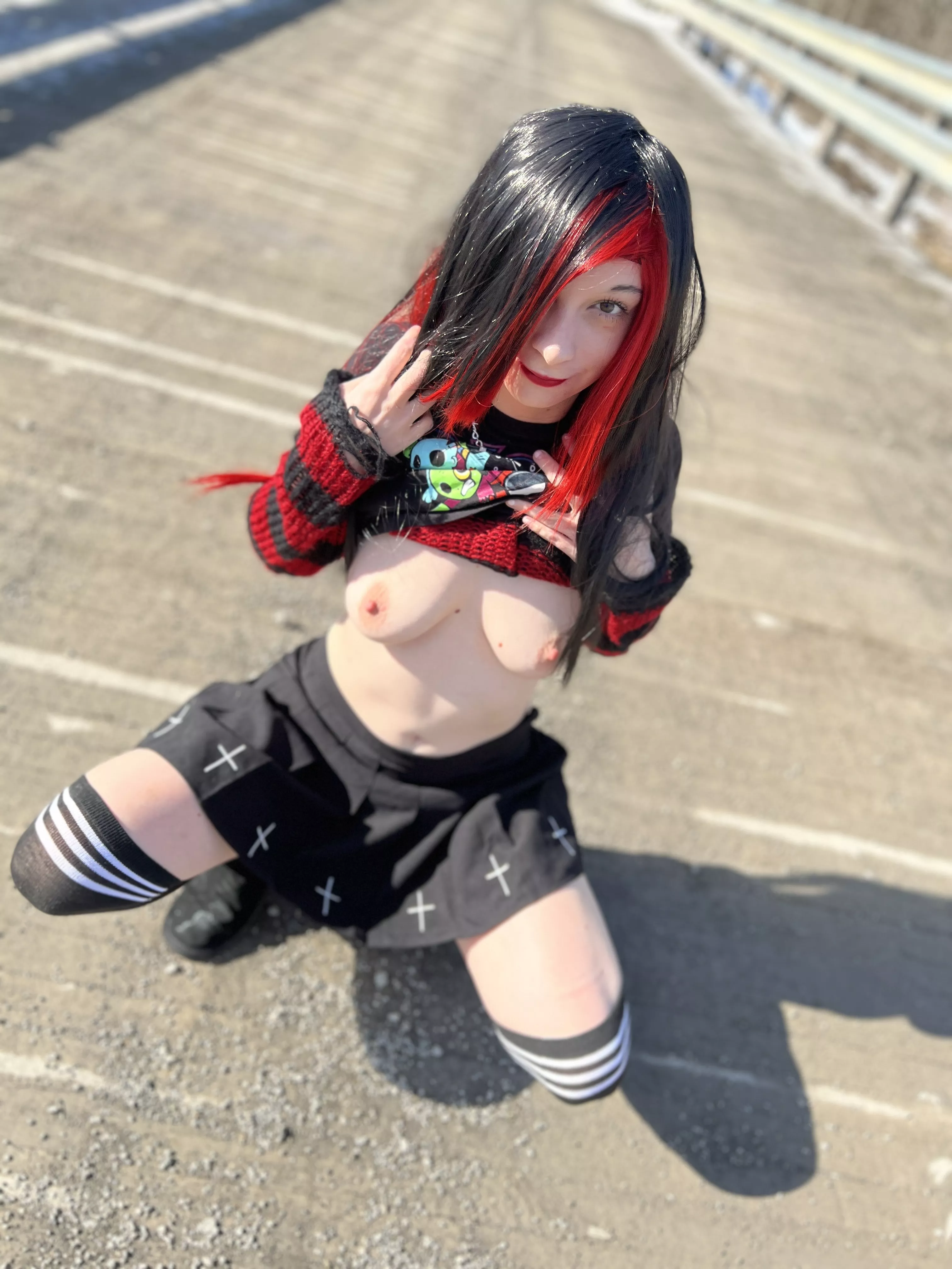 I sure could use a cock in me right now posted by stuftaminals