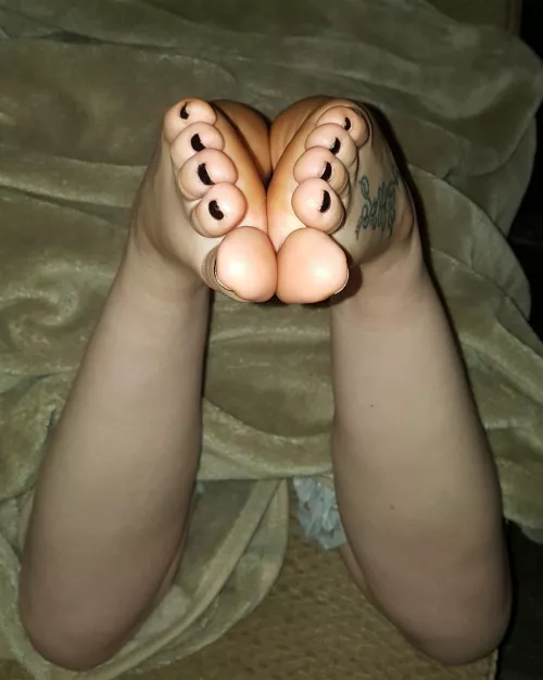I swear between my soles feels better than any place you've put it before by beachbeneathmyfeet