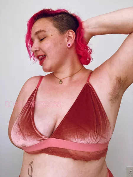 I taste pink by Rosiecheeks666