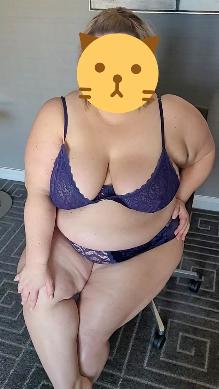 I think blue is my color. What do you think? posted by curvymamasophie