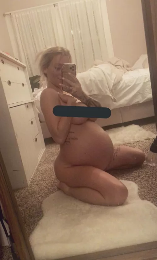 I think I belong to the BBB- Biggest Belly Bureau by Mommy_ashtyn