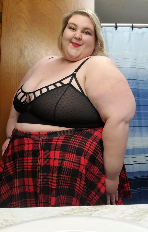 I think I like the skirt, thoughts? by RileyG4