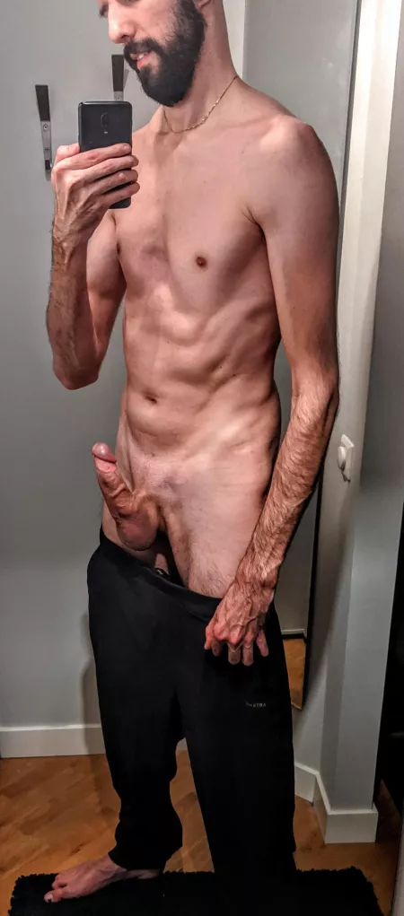 I think I look pretty good here, do you agree? by lessthanthirteen