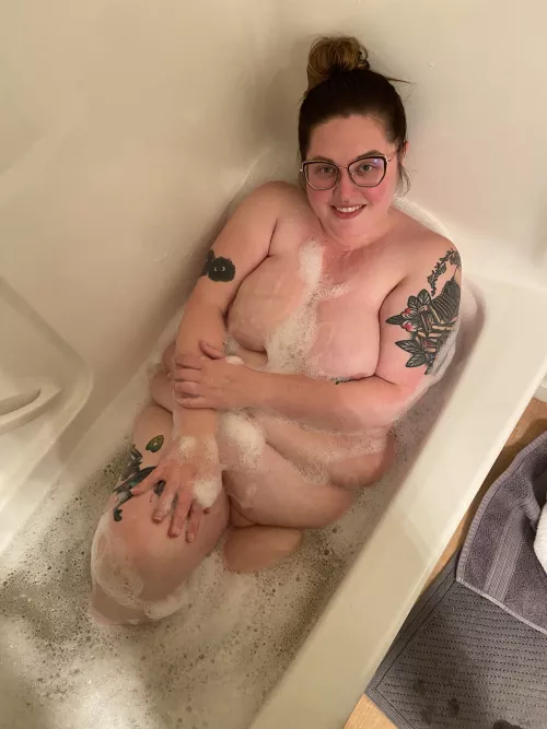 I think I need a bigger tub! by Kiki-Scarlett