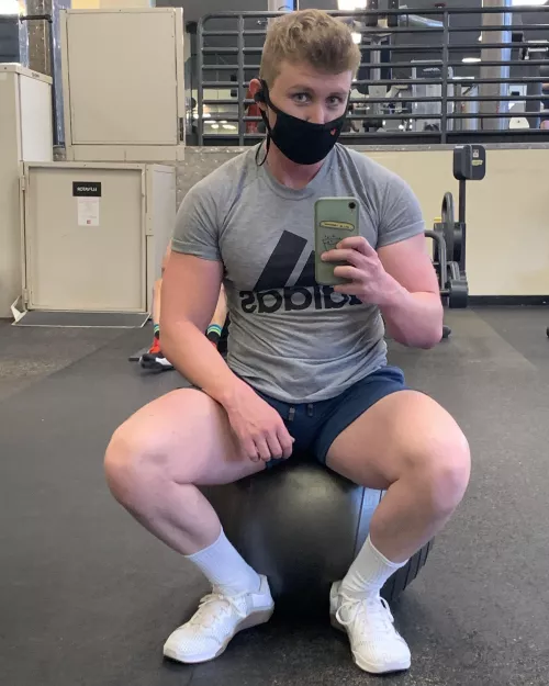 I think I need to invest in some bigger gym clothes 😬 by bronabul